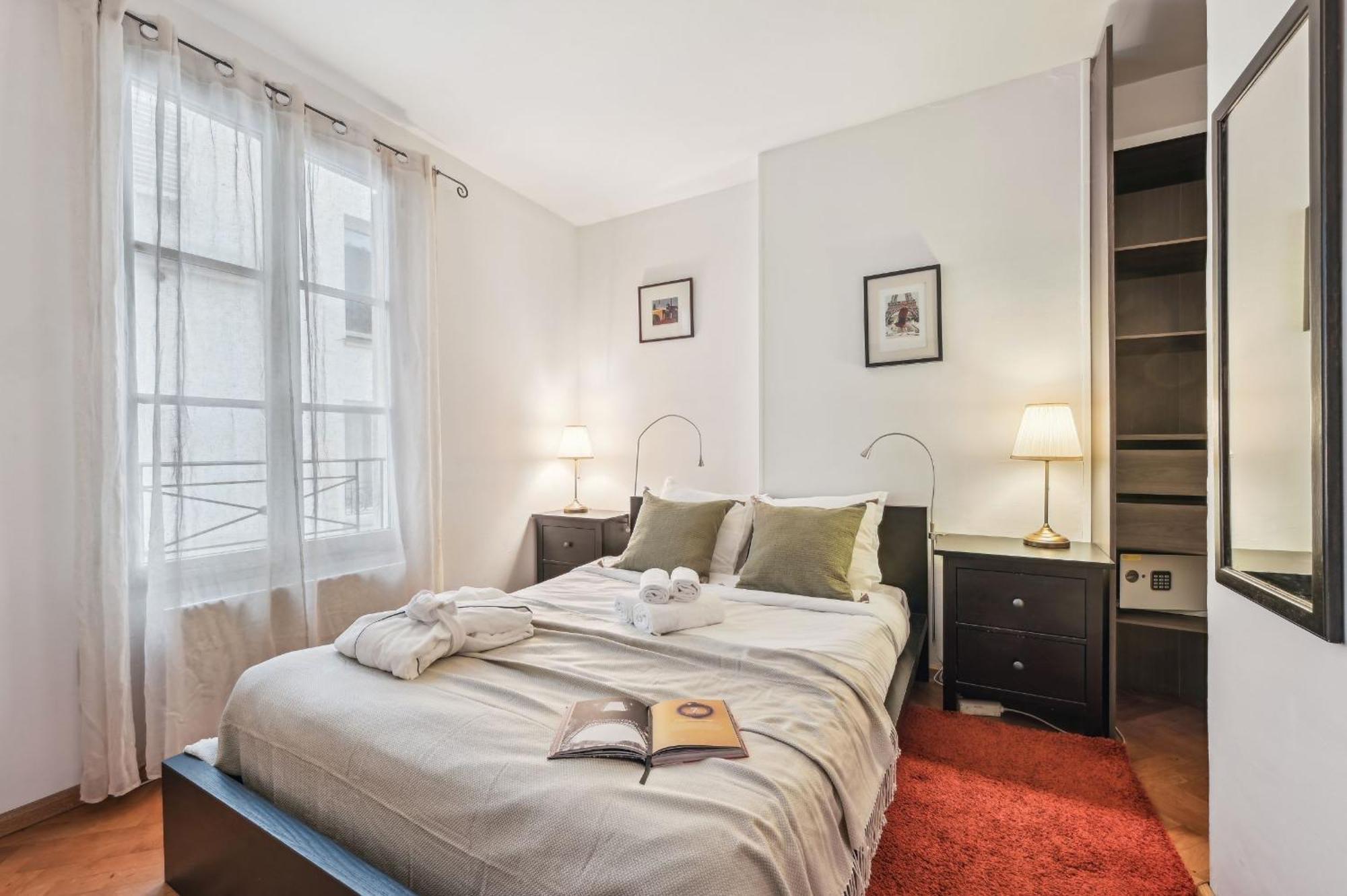 Eiffel Tower & Hotel Des Invalides - 1Br - Cityapartmentstay Париж Екстер'єр фото